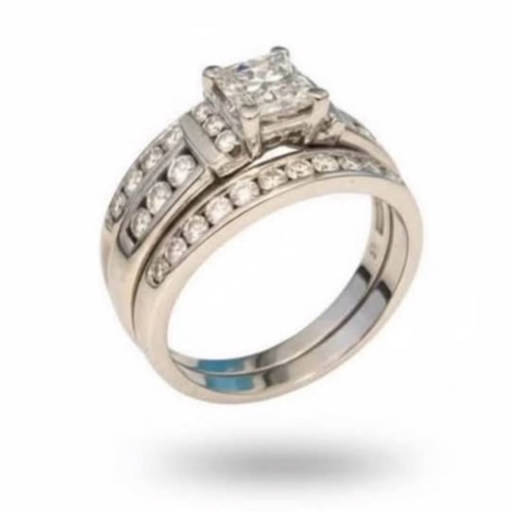 Elegant 14K White Gold Diamond Wedding Set – Appraised $6,550 - Picture 3 of 6